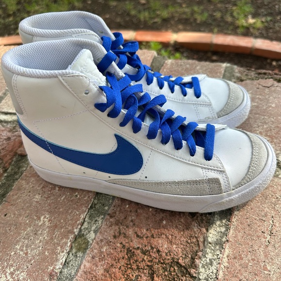 Nike Blazer Size 5 Worn Once - Picture 4 of 6